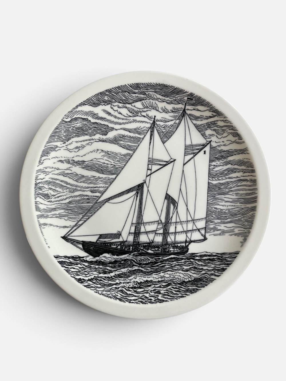 Wedgwood Bluenose Plate Historical Canadian Vessels Rowley Murphy Schooner 1956.